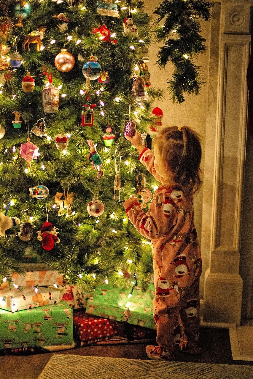 christmas, christmas tree, little girl, toddler, kid, child, baby, holiday, festive, decorated, home, warm, cozy